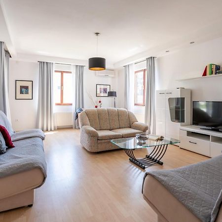 Apartmani&Soba Mimi Ровінь Екстер'єр фото
