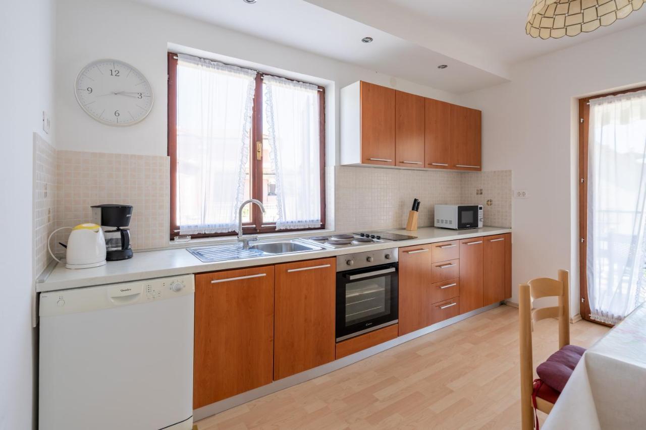 Apartmani&Soba Mimi Ровінь Екстер'єр фото