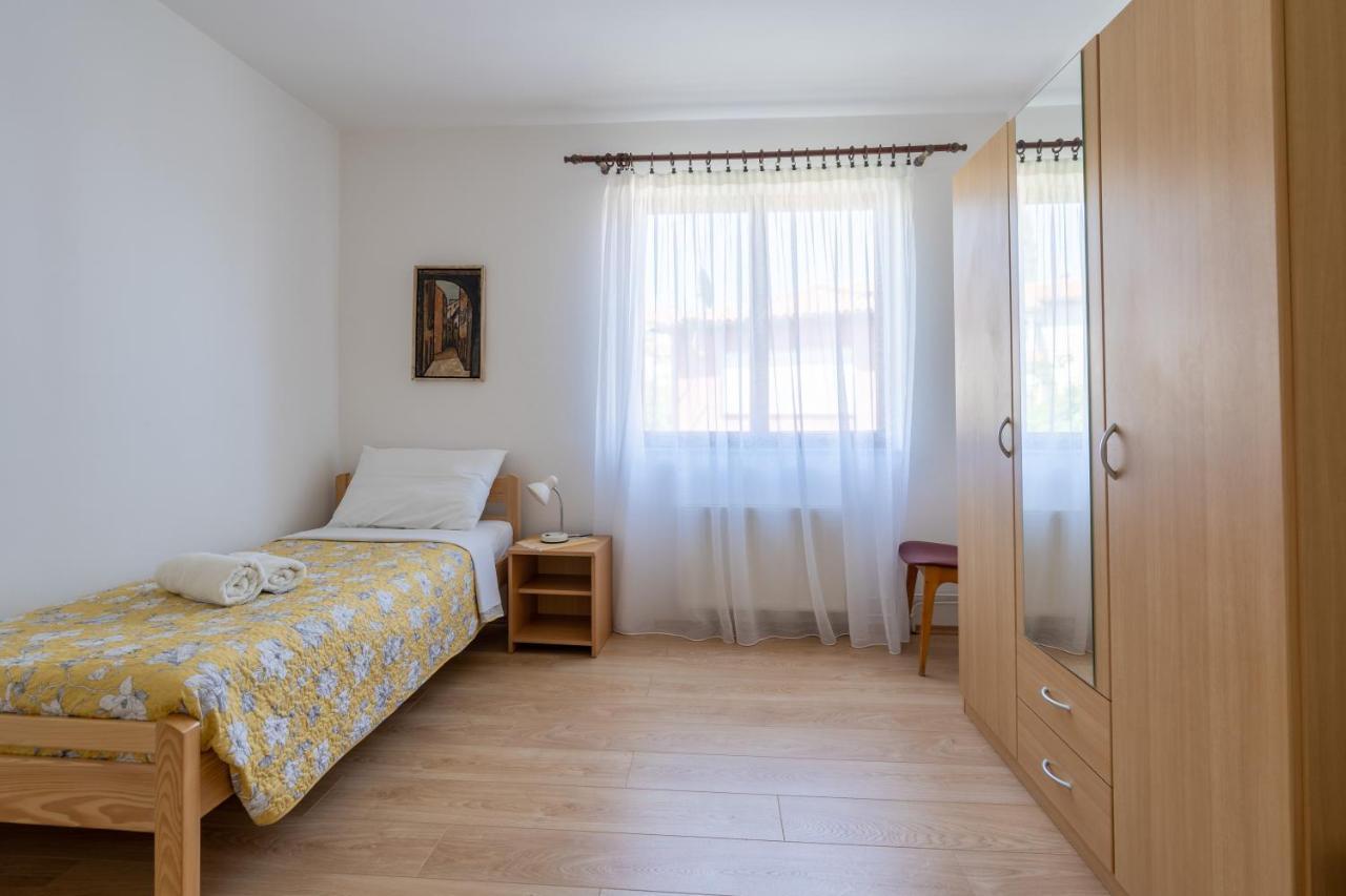 Apartmani&Soba Mimi Ровінь Екстер'єр фото