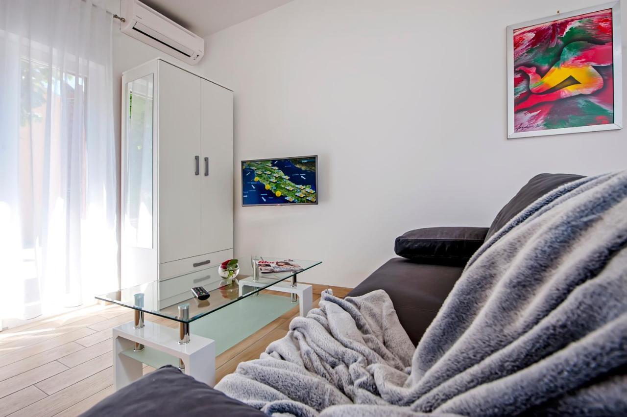Apartmani&Soba Mimi Ровінь Екстер'єр фото