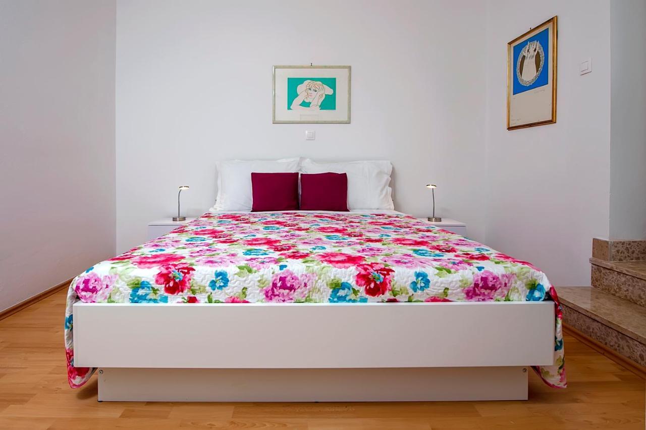 Apartmani&Soba Mimi Ровінь Екстер'єр фото